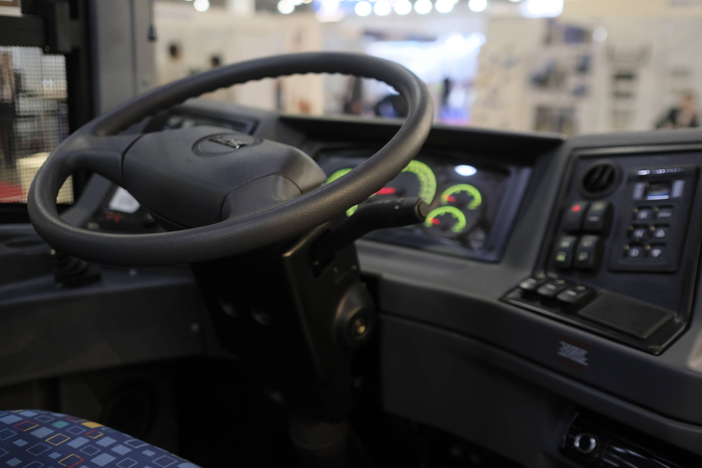 ベタ踏み厳禁のエアブレーキとは 仕組みと踏み方のコツを徹底解説 Moby モビー