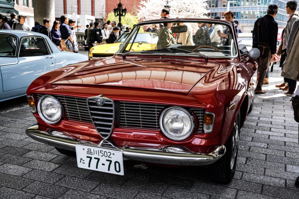 アルファロメオジュリアgtc 総生産台数1 000台の美しい4人乗りオープンカー Moby モビー