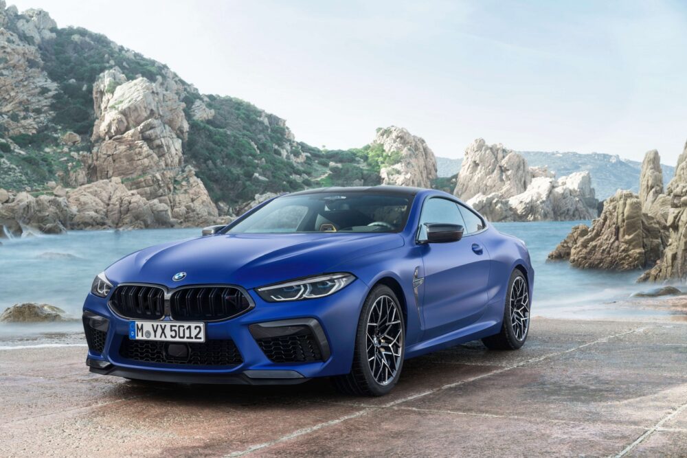 BMW M8クーペ
