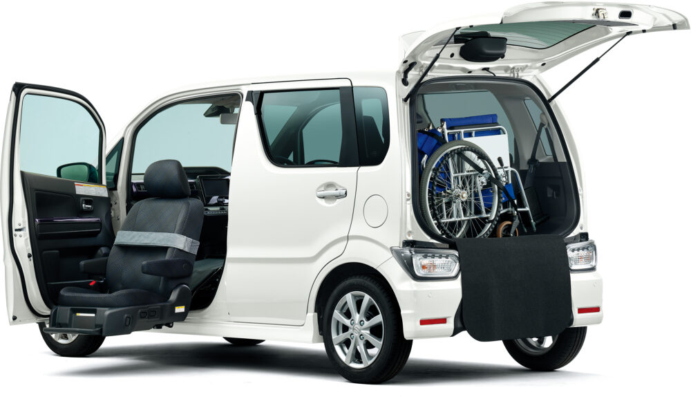 スズキ ワゴンRスティングレー 昇降シート車 X バックサイド