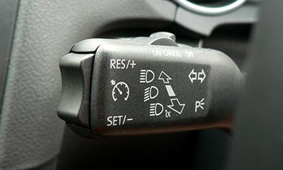 クルーズコントロール オートクルーズ とは 使い方や搭載車種など燃費への影響も解説 Moby モビー クルーズコントロール オートクルーズ とは 使い方や搭載車種など燃費への影響も解説 Moby モビー