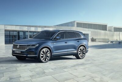 VW新型トゥアレグが3月23日発表!価格や発売日・PHVについても