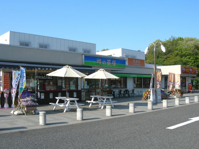 【内津峠PA（パーキングエリア） 上り・下り 最新情報】カップ麺市場とは！？地元名物も MOBY [モビー]