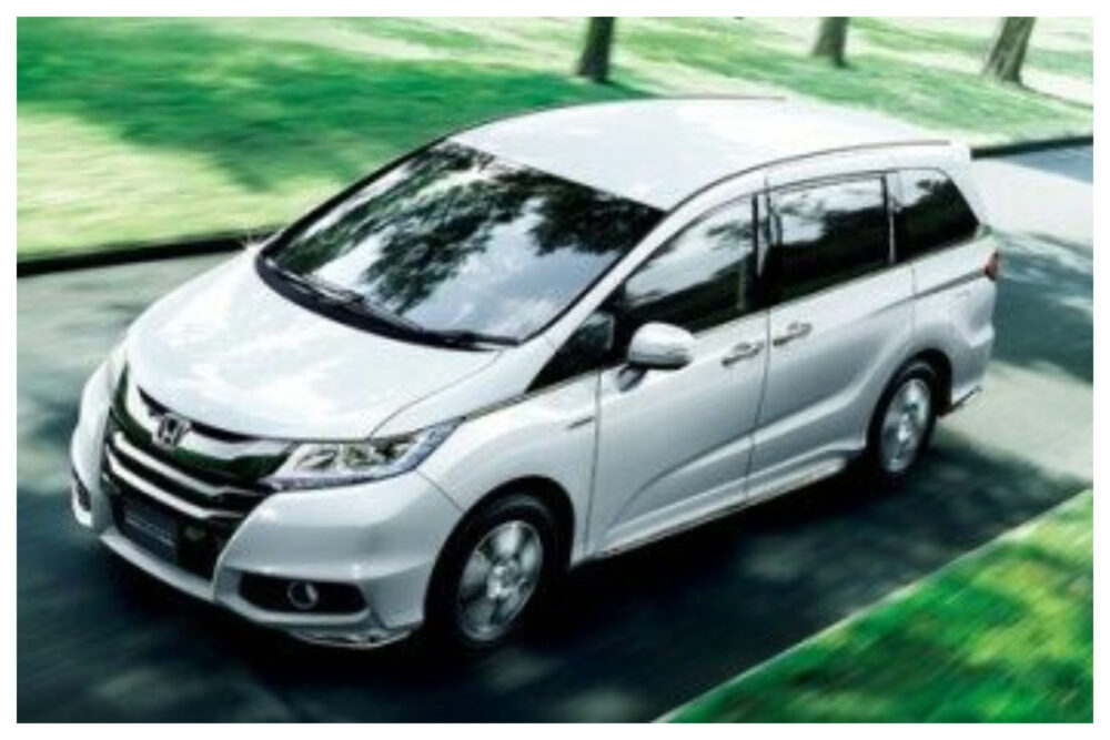 ホンダオデッセイのスタッドレスメーカー別おすすめ10選！価格や口コミ