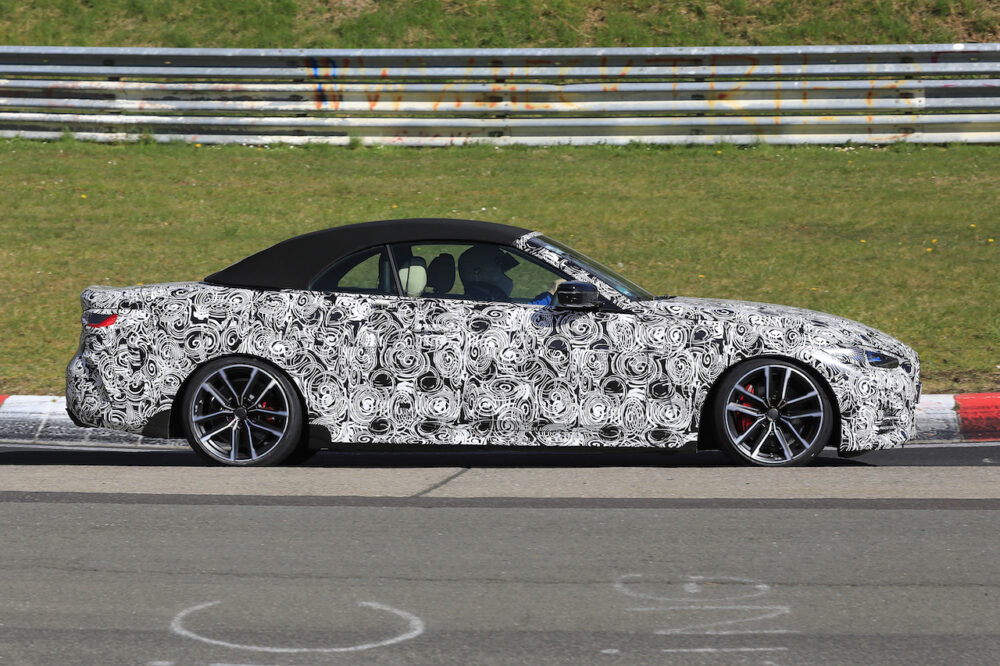 次期新型BMW 4シリーズ・カブリオレのスパイショット
ボディサイド