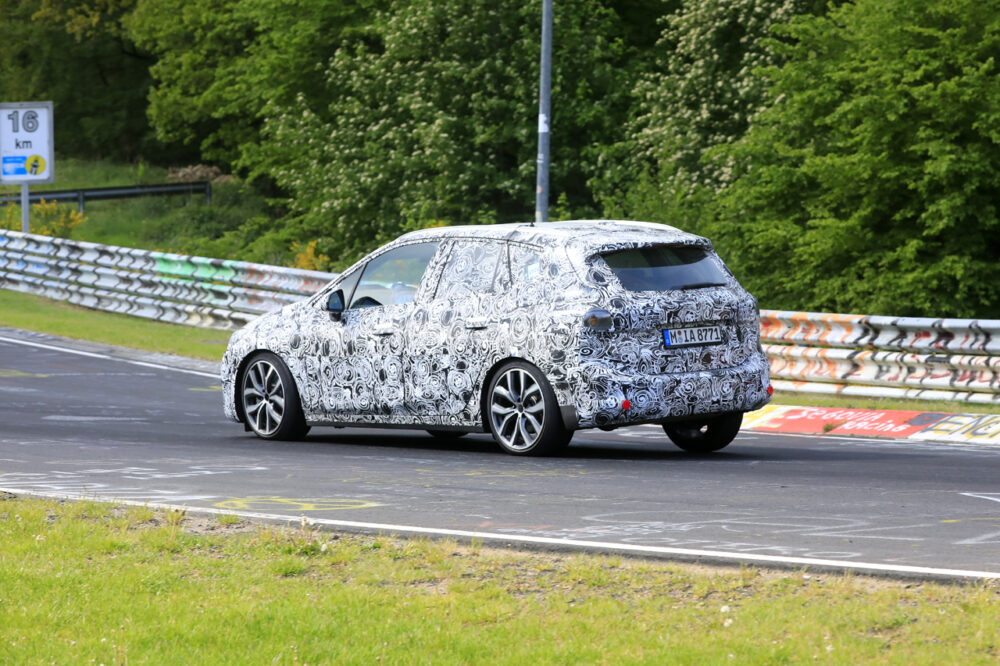 次期新型BMW 2シリーズ アクティブツアラー
リアサイド