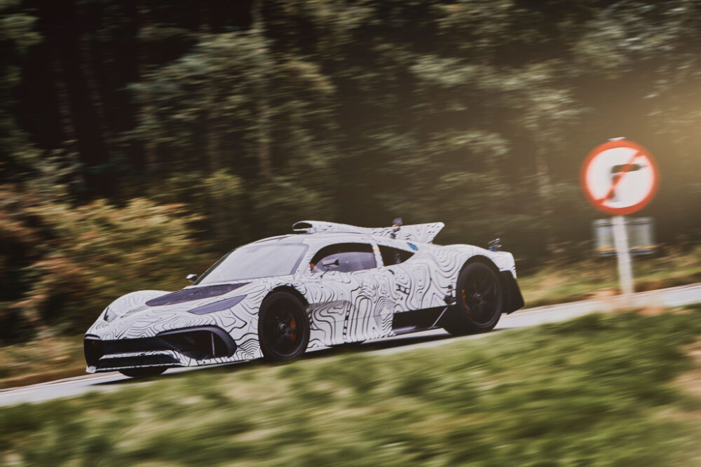 カモフラージュ柄のメルセデスAMG ONE プロトタイプ