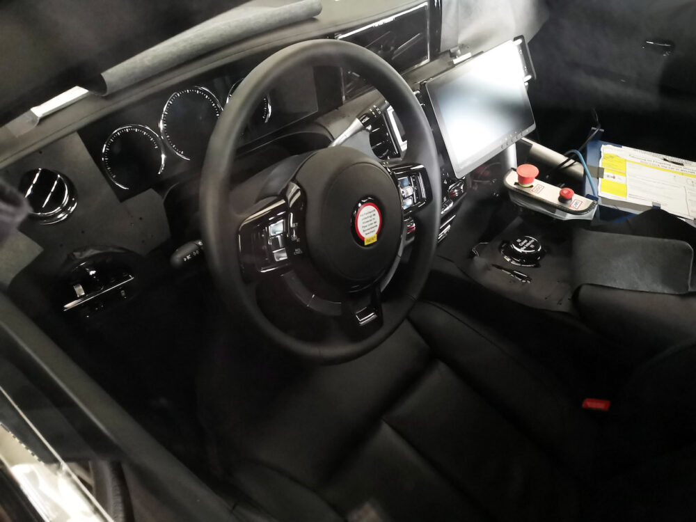 次期新型ロールス・ロイス ゴースト プロトタイプ スパイショットインパネ