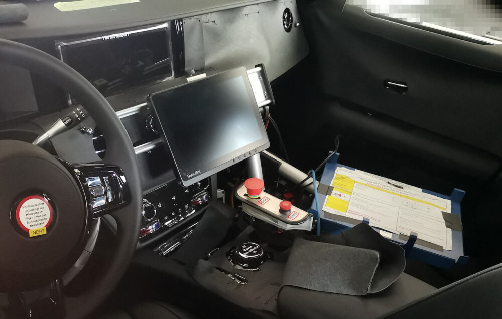 次期新型ロールス・ロイス ゴースト プロトタイプ スパイショットセンターコンソール