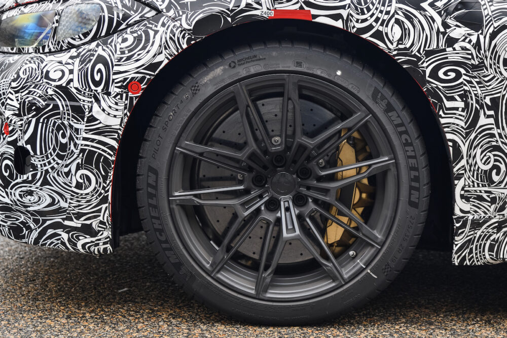 次期新型 BMW M4 公式リークホイール
