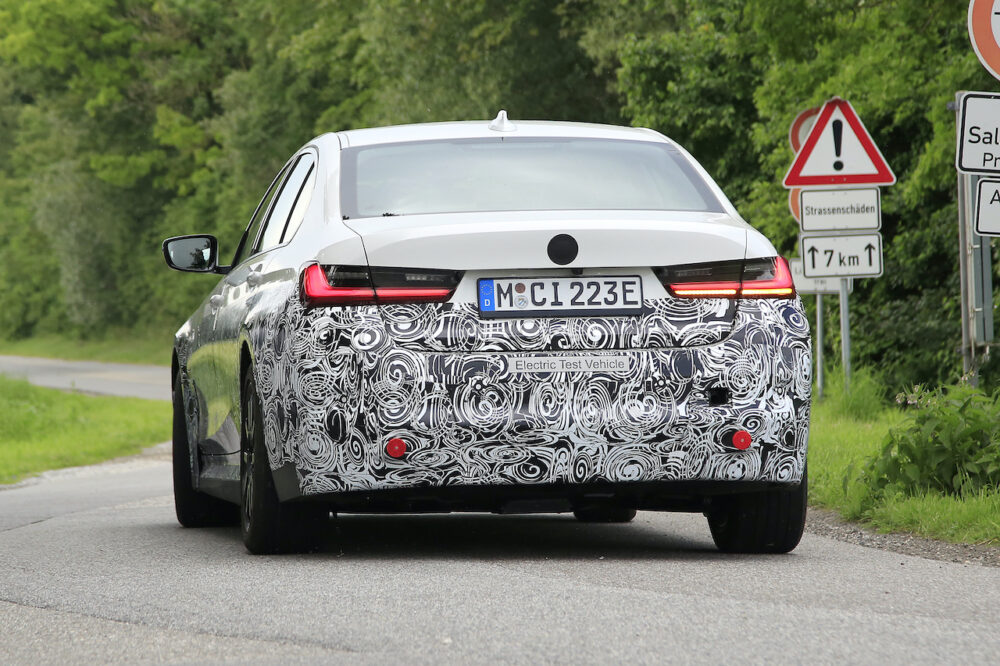 新型 BMW 3シリーズ(i3)プロトタイプ スパイショットリア