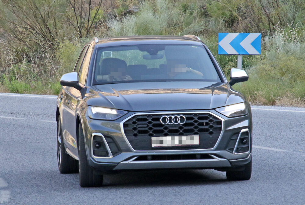 改良新型アウディ SQ5 プロトタイプ スパイショットフロント