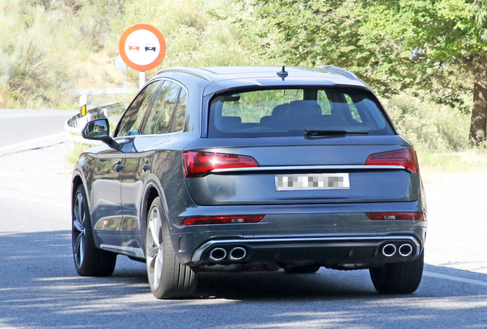 改良新型アウディ SQ5 プロトタイプ スパイショットリア