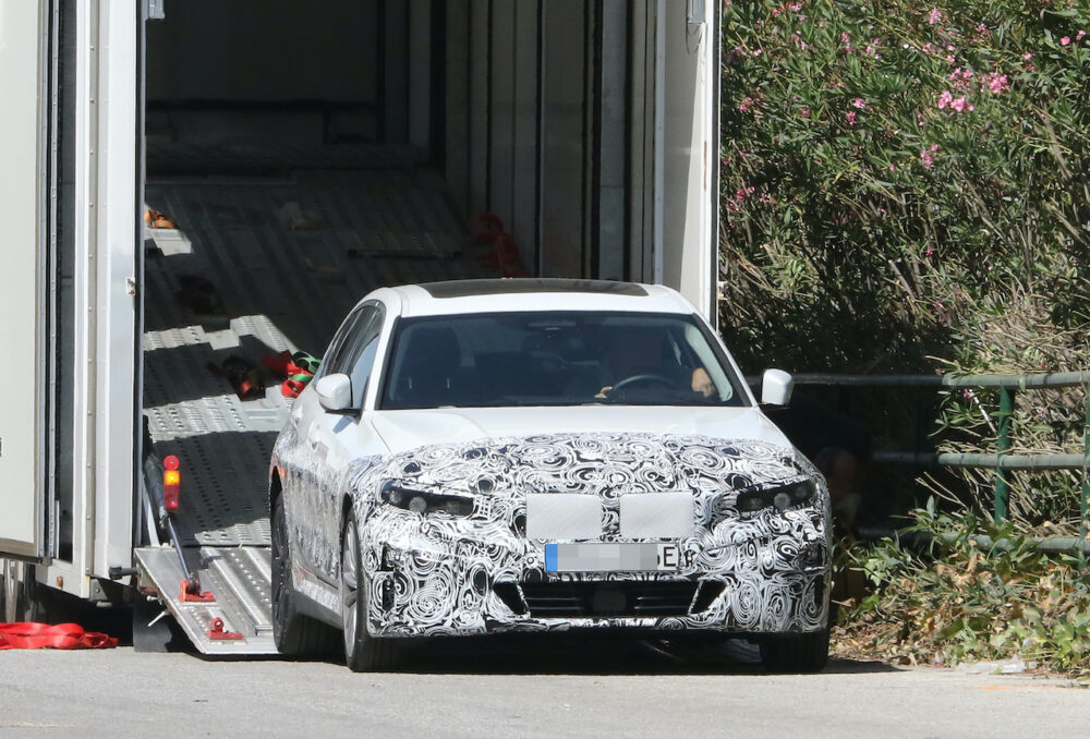 新型 BMW 3シリーズ(i3)プロトタイプ スパイショットフロント