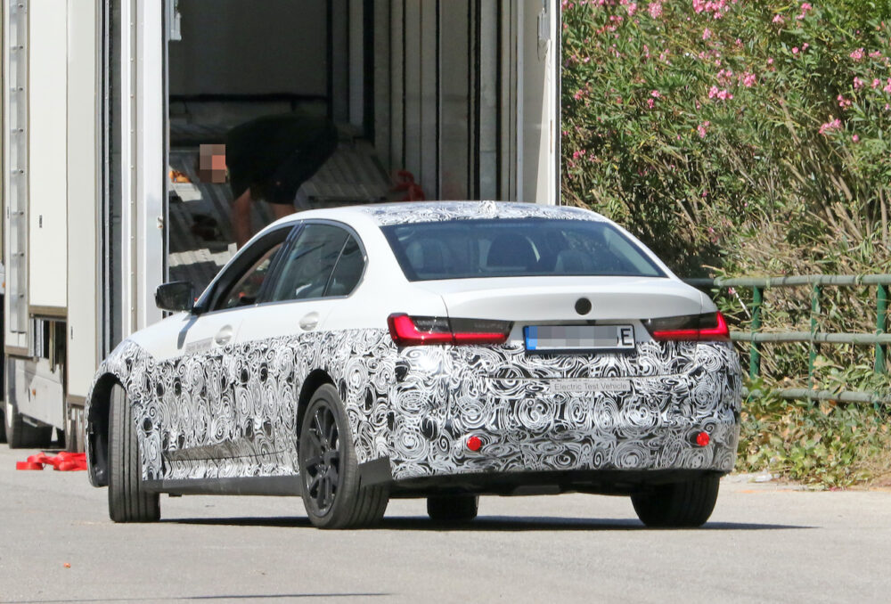 新型 BMW 3シリーズ(i3)プロトタイプ スパイショットリアサイド