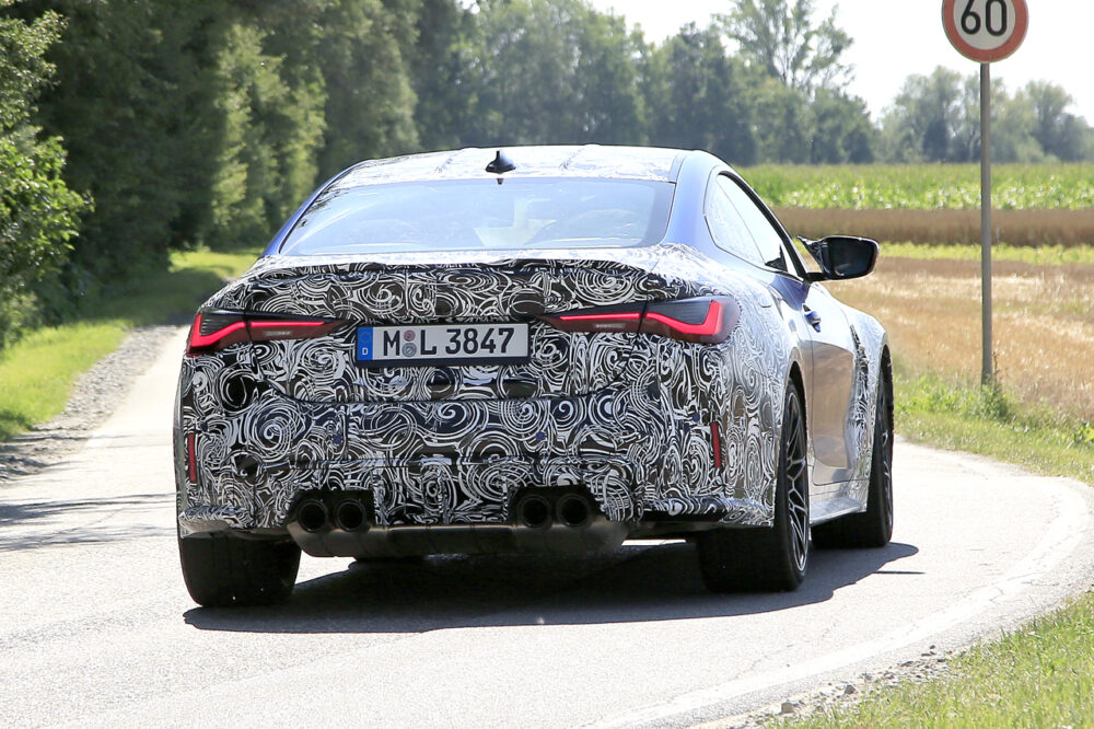 次期新型BMW M4クーペ プロトタイプ スパイショットリア