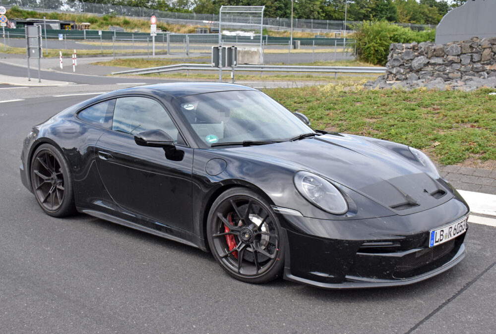 新型ポルシェ 911 GT3ツーリング プロトタイプ スパイショットフロントサイド