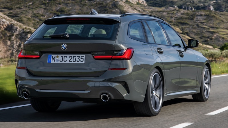 BMW 3シリーズ・ツーリング(318i)現行モデル
リア