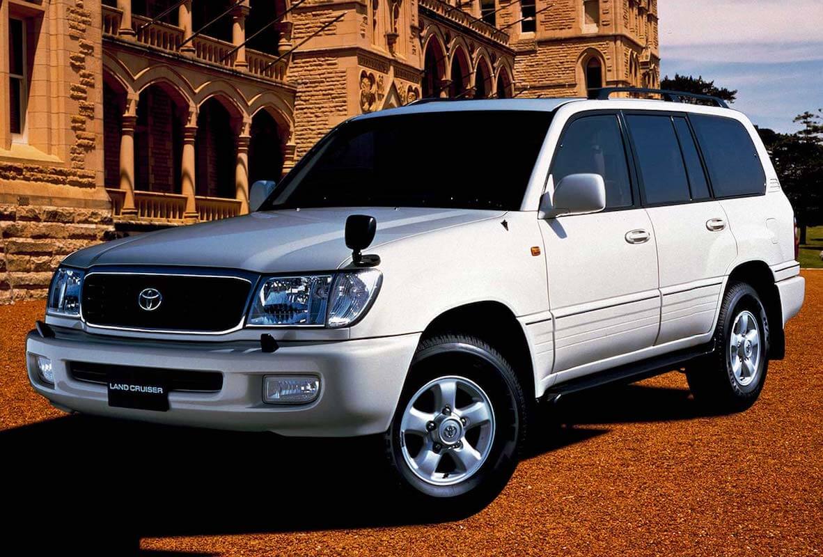 toyota_landcruiser_100_front_s