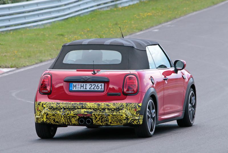 改良新型MINI コンバーチブル クーパーS プロトタイプ スパイショット リア