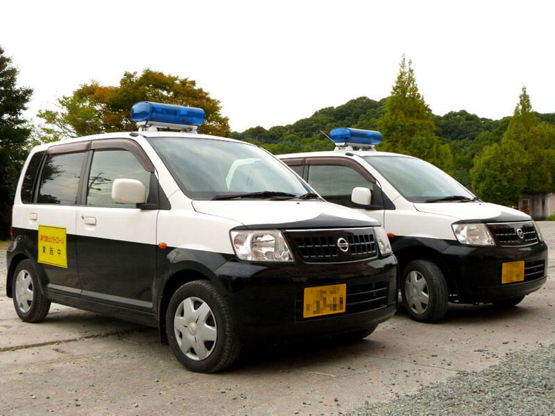 2台のパトロール車両