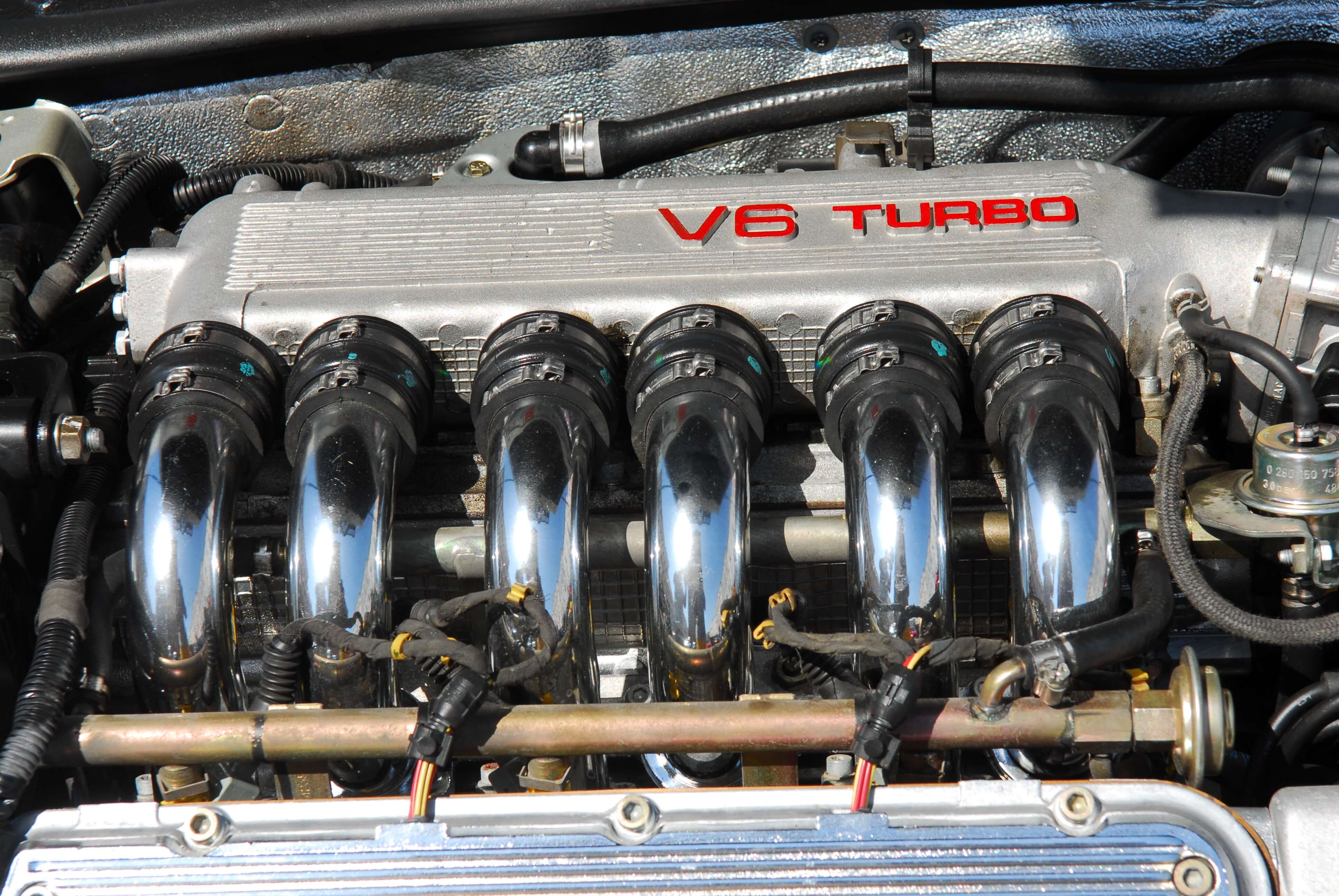 神業 V6 V8エンジンを紙で完全再現 1 なのに動きと音が本物すぎ Moby モビー