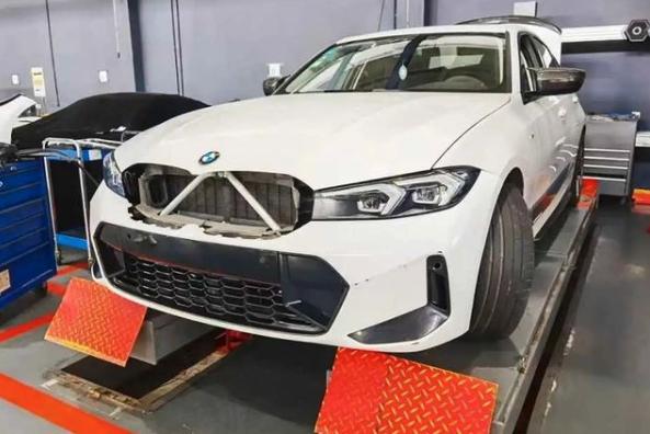 良かった 大きくないキドニーグリルの新型bmw3シリーズがリークされる Moby モビー