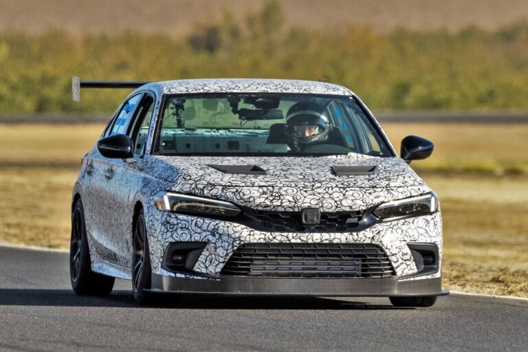 海外限定の新型シビック Si のティザー公開 タイプrよりエグいリアウイングを装備 Moby モビー