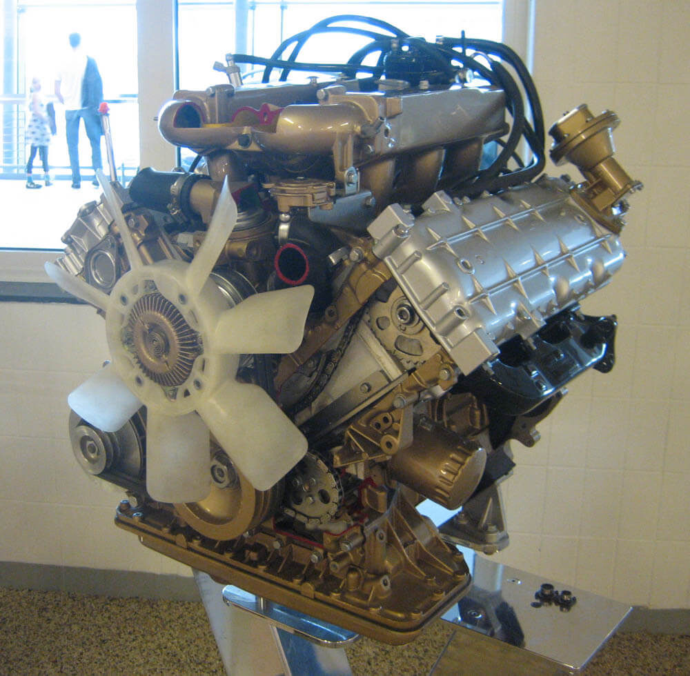 ボルボ PRV製 V6エンジン