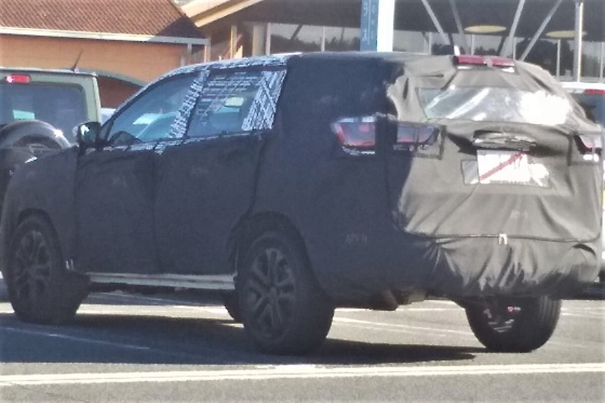 次期ランドクルーザープラド トヨタのsuvらしき開発車両をスクープ Moby モビー 次期ランドクルーザープラド トヨタのsuvらしき開発車両をスクープ Moby モビー