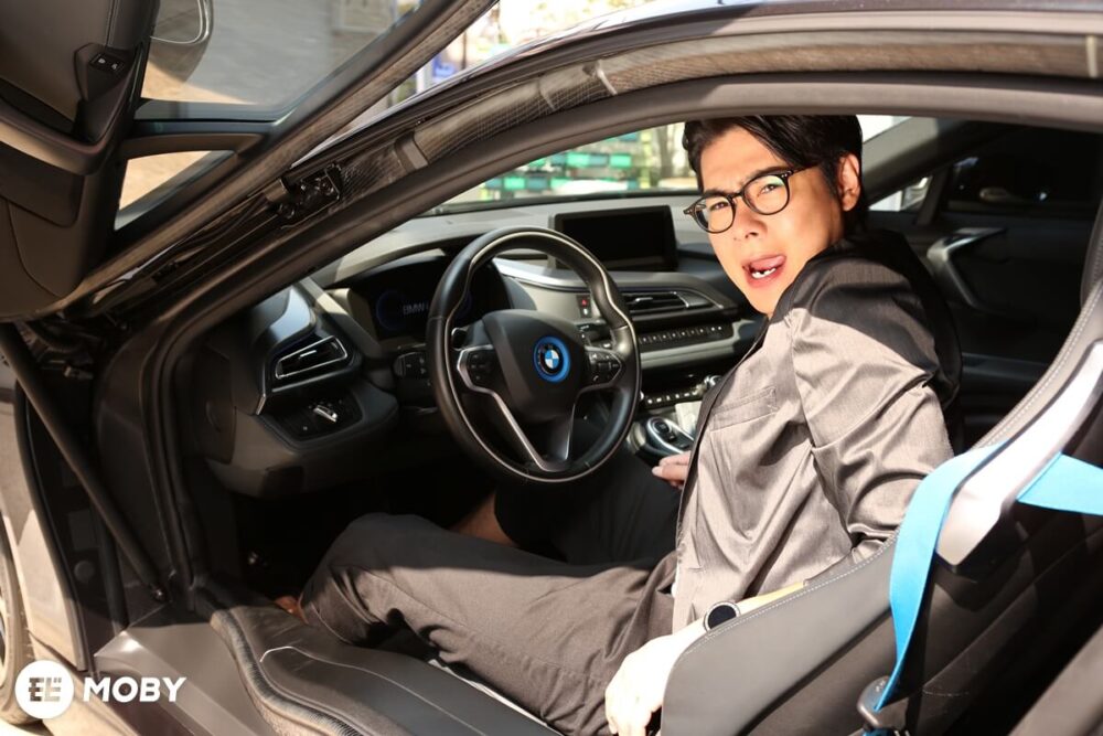 2千万円の車 2千万円で売れる ノブコブ吉村さんが愛車bmw I8を査定に Moby モビー 2千万円の車 2千万円で売れる ノブコブ吉村さんが愛車bmw I8を査定に Moby モビー