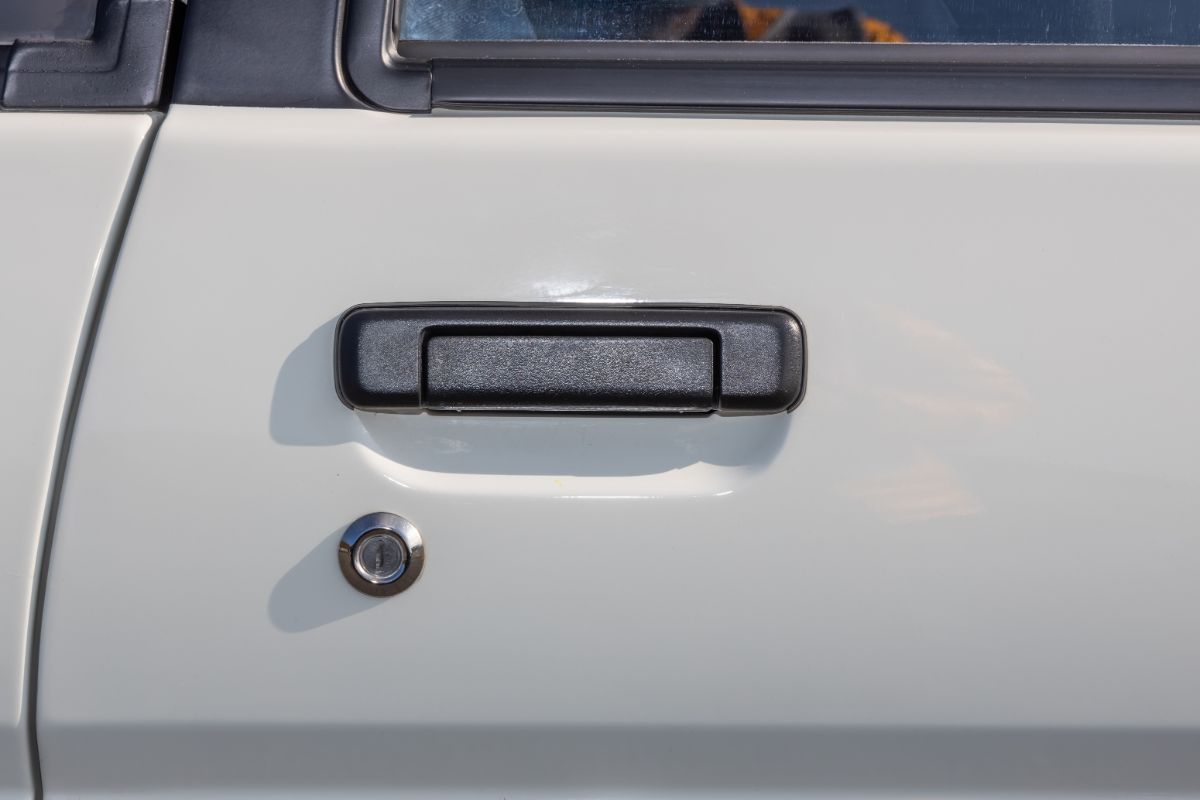 車のドアノブが「フラップ式」から「グリップ式」に…最新は「ハンドル