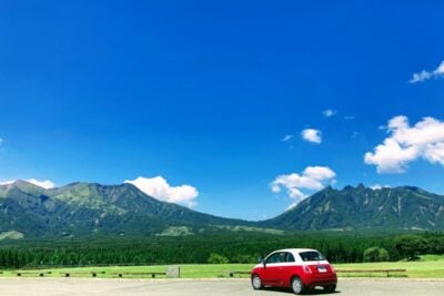 「履くだけで燃費が良くなる」は本当？“エコタイヤ”が省燃費に効くワケ！「履いたらそれっきり」だと無駄になる？