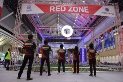 ドローンサッカーの世界大会開催！日本代表にオートバックスセブンのチーム