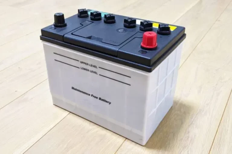 カーバッテリーはどうやって交換する? カーバッテリーはどうやって交換する?