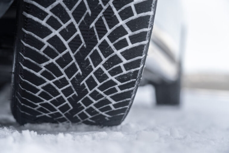 雪上性能も走行性能も妥協しない！北欧生まれのスタッドレスをご存知？