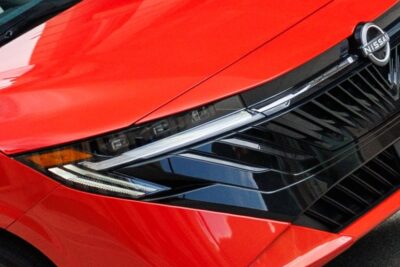 日産が北米で新型「セントラ」発表！デザイン一新しBOSEやアンビエントライトなど装備