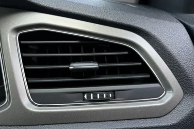 冬は燃費が悪くなる？いったいなぜ＆カーエアコンの活用方法