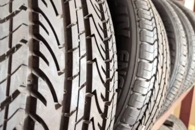 タイヤの空気圧、正常じゃないとどうなる？