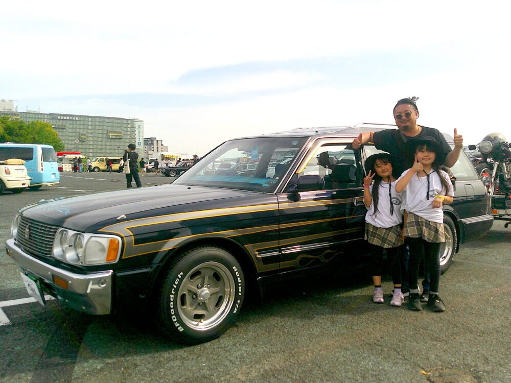 4輪+2輪のアメリカンスタイル トヨタ・クラウン ステーションワゴン