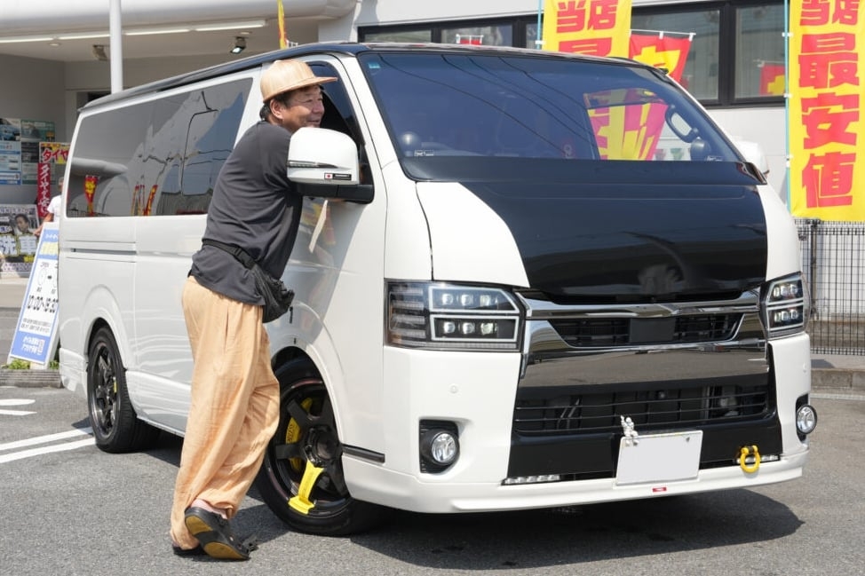 ハイエース 早い者勝ち！ サーキットで200km/h出せる！ 走れる！ 恐るべき仕事使用車！ トヨタ