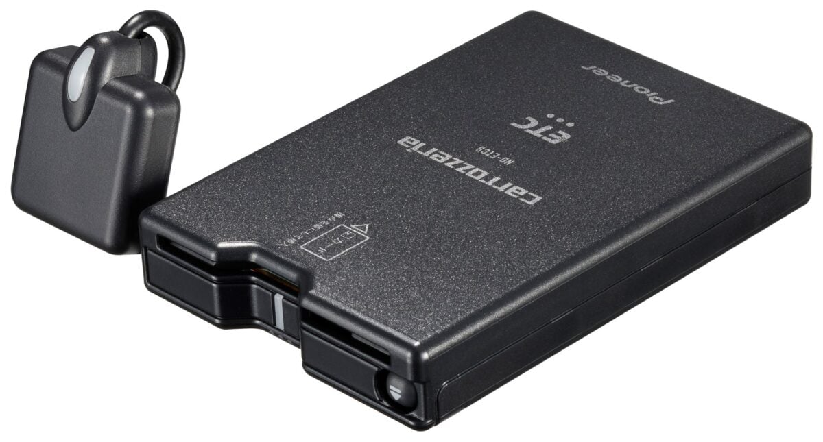 パイオニアからETC利用情報を確認できるカーナビ連動ETC2.0ユニット