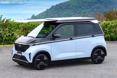 日産「サクラ」にソーラーパネル搭載！太陽光で年間3000km相当発電、JMSでプロトタイプ出展