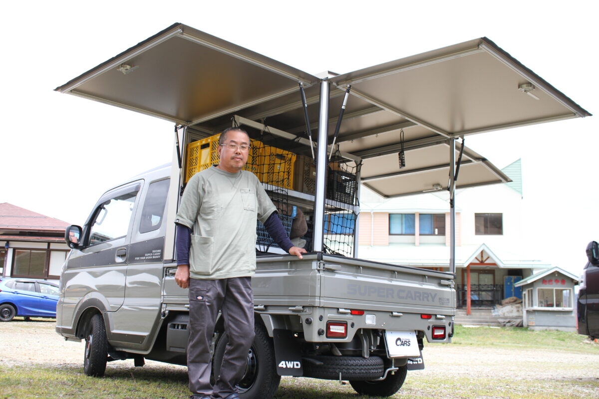 ビッグサイズの棚を取り付けOK！ さらに車中泊まで可能な万能