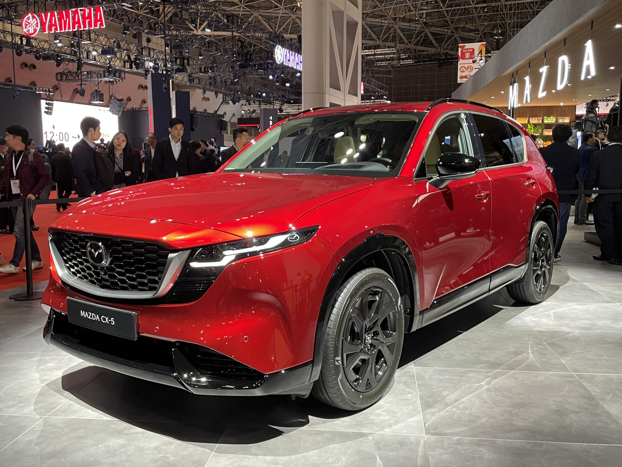 新型「CX-5」、ついに日本でもお披露目！ SNSでの評価は賛否両論