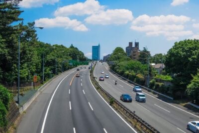 高速道路の合流が怖い人へ。今日からできる“失敗しない合流”のコツを徹底解説