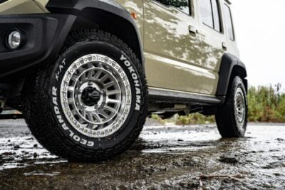 ジムニーをワイルド＆カジュアルなUSオフロードスタイルに仕上げる注目のカスタムホイール