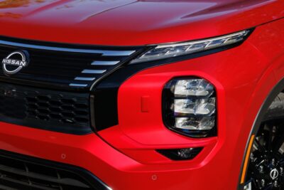 「ローグ」日産初のプラグインハイブリッドモデルを北米向けに発表