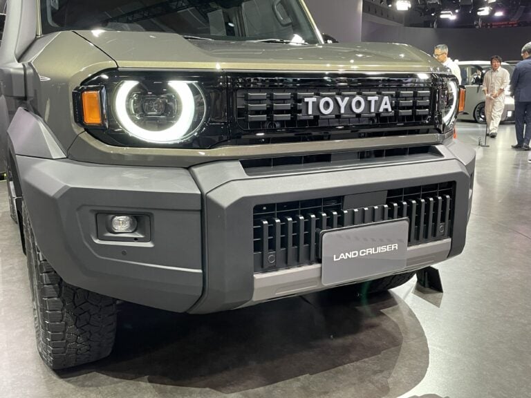 新型ランドクルーザーFJ登場で再燃！ランクルが“圧倒的人気”の理由とは