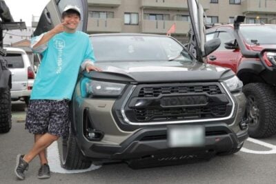 唯一無二を目指してシザースドアとローダウン！　純正色を活かしたスタイル　トヨタ　ハイラックス（GUN125）【みんなのクルマ】